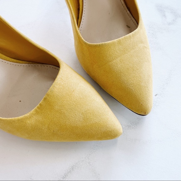 CHELSEE yellow faux suede pointy toe pumps - Picture 5 of 5